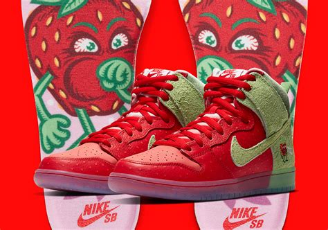 Sb Dunk strawberry high pro